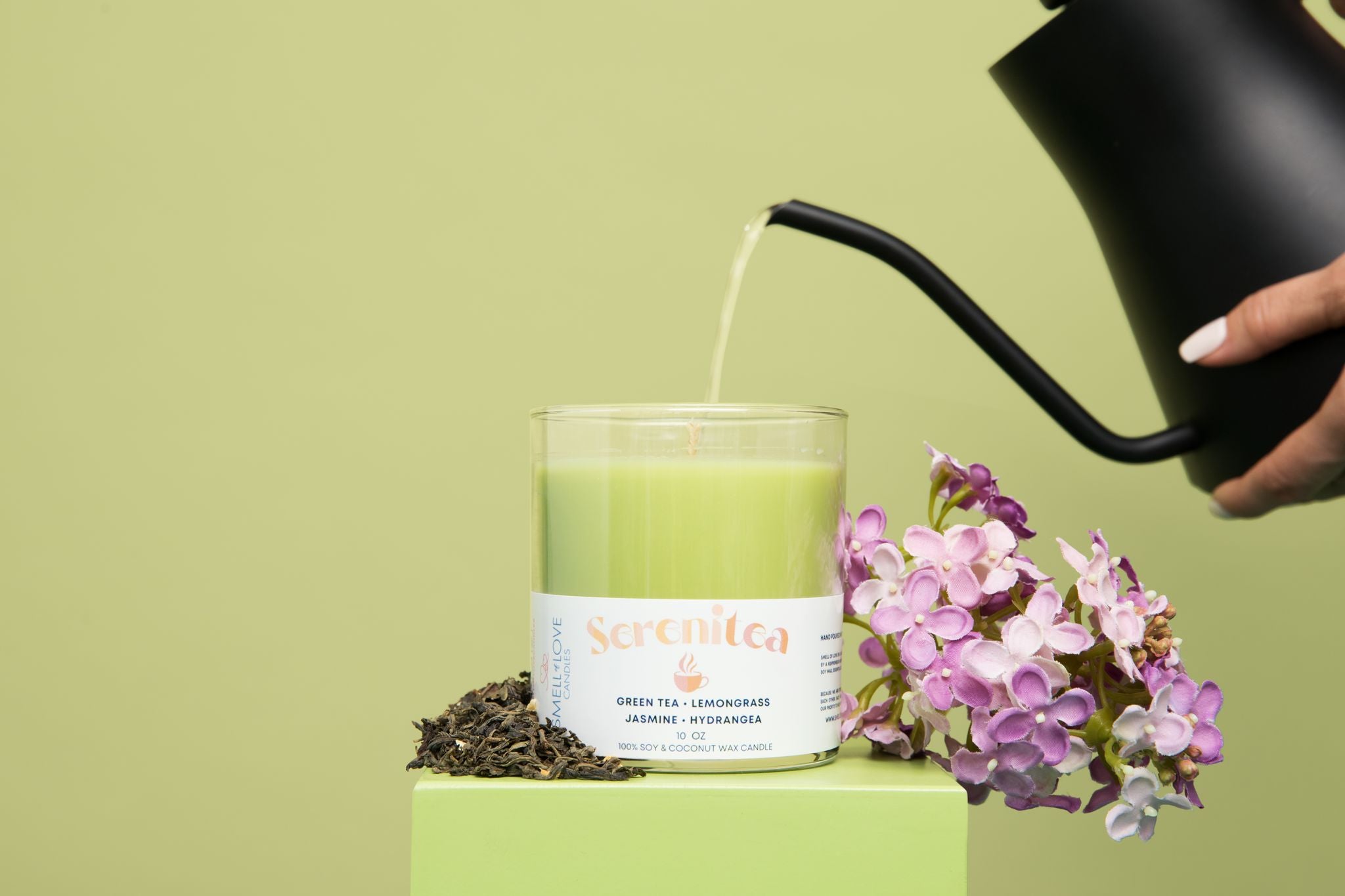 Illuminating the Significance of a Green Candle: Symbolism and Spirituality