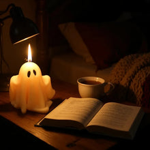 Limited Edition: đ» Ghost Halloween Pillar Soy Candle