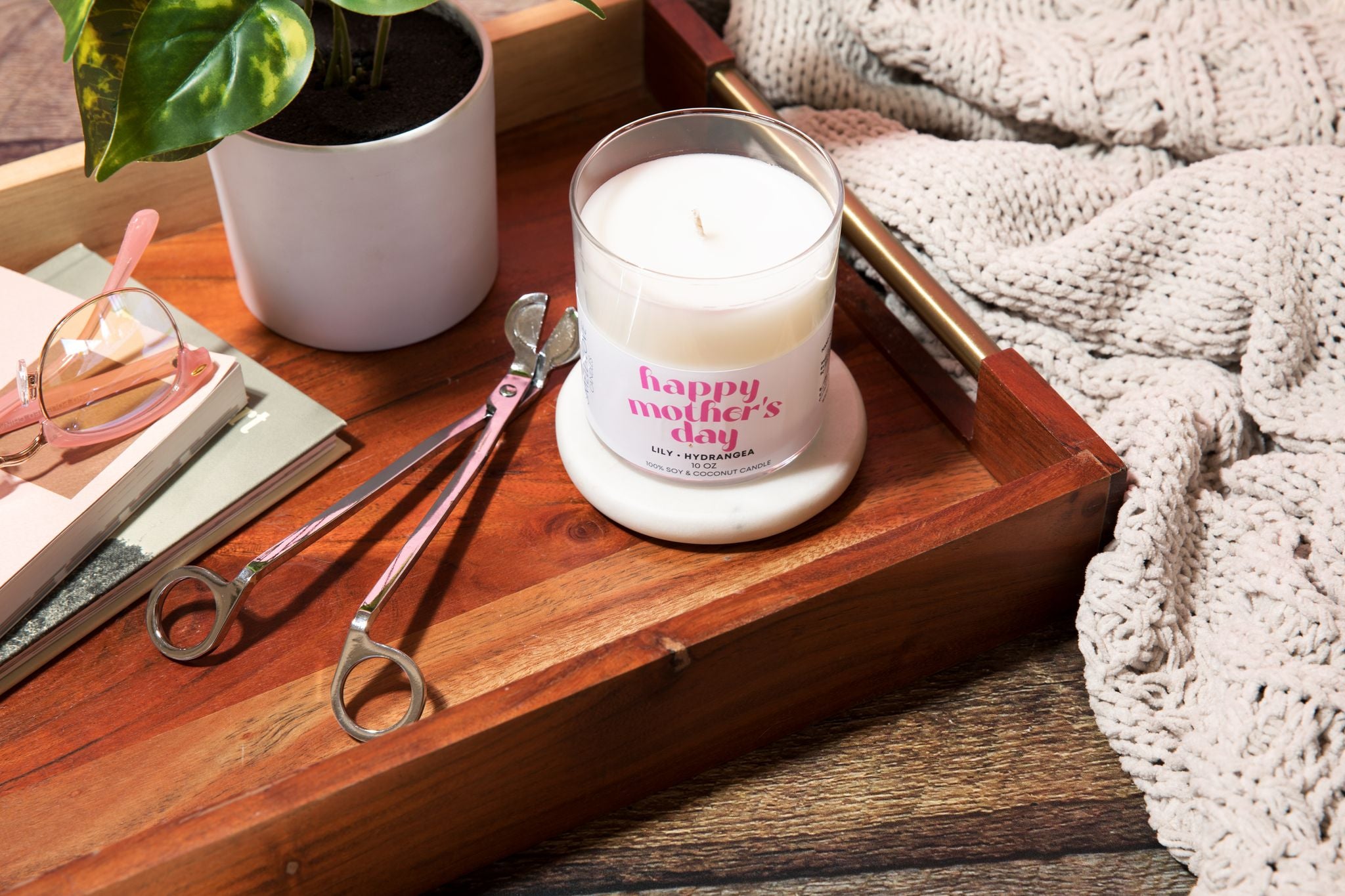 Exploring Candle Accessories: Must-Have Tools for Every Candle Enthusiast